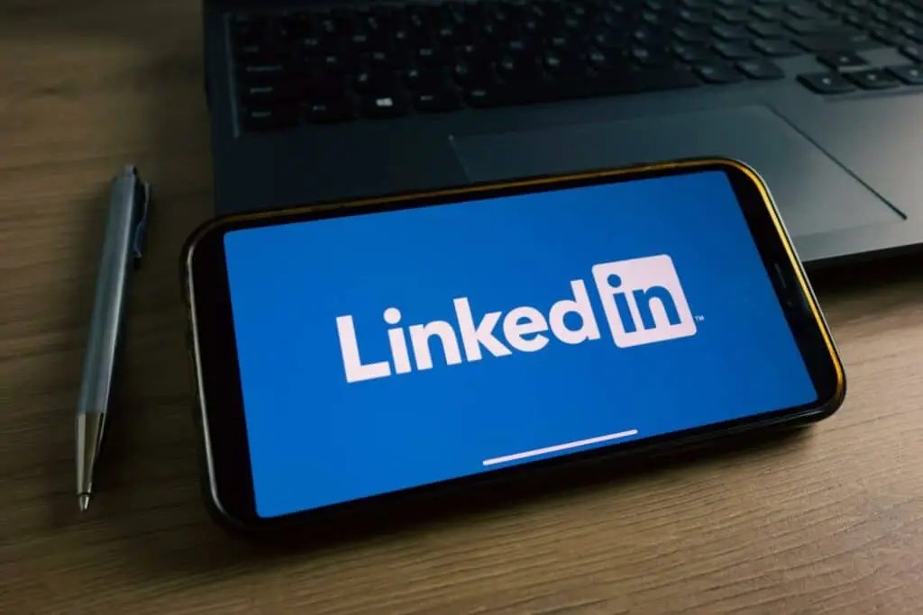 LinkedIn advertising agency boosting business growth